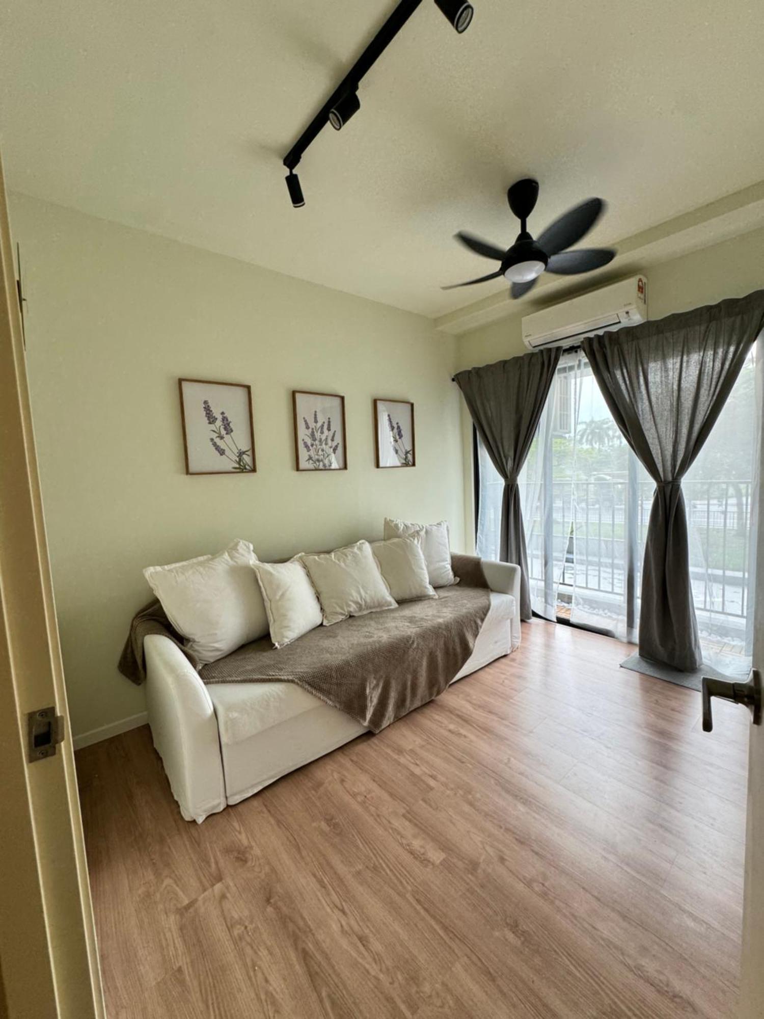 Apartment Sy Urban Dwell Staycation Near Stadium Shah Alam